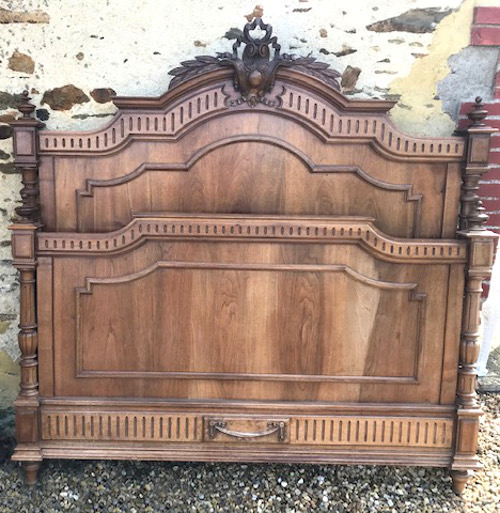french antique carved bed